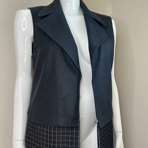 Trouvé Black long to short zipper vest, Size L - Picture 3 of 9